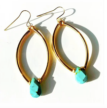 Lilith Hoops